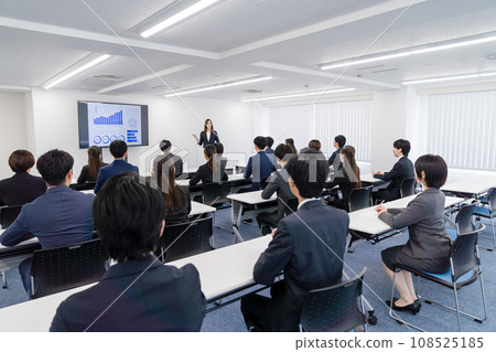 參加研討會的學生 108525185
