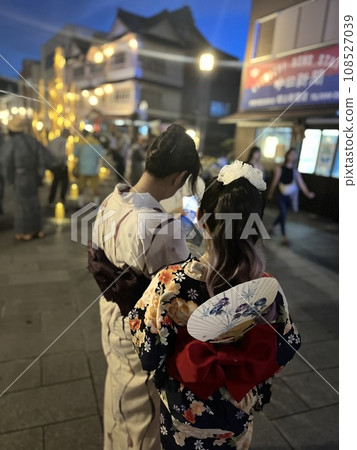 Parent and child of yukata 108527039