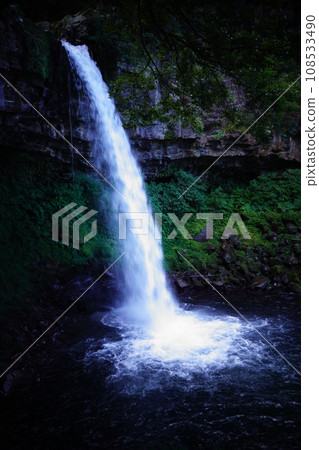Izu/Manjo Falls 108533490