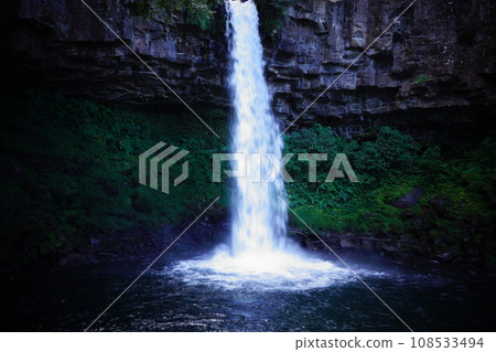 Izu/Manjo Falls 108533494
