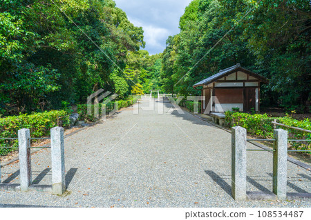 奈良縣橛原市、二世天皇水安、桃花鳥田陵 108534487
