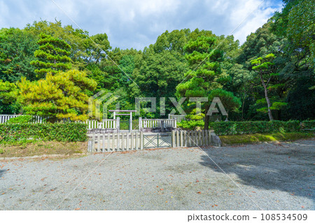 Kashihara City, Nara Prefecture, Second Emperor Suiyasu, Peach Blossom Torita Hill Mausoleum Kashihara City, Nara Prefecture, Second Emperor Suiyasu, Peach Blossom Torita Hill Mausoleum 108534509