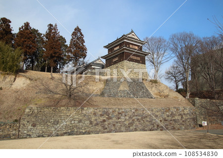 冬季的上田城址公園：東櫓（長野縣上田市） 108534830