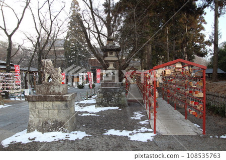 Ueda Castle Ruins Park in Winter: At Sanada Shrine (Ueda City, Nagano Prefecture) 108535763