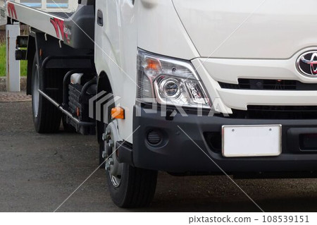 Commercial vehicle image Toyota Dyna 9th generation front mask 108539151
