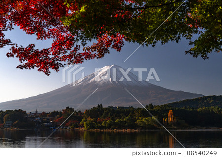 [山梨縣]秋天的富士山/紅葉拱門 108540249