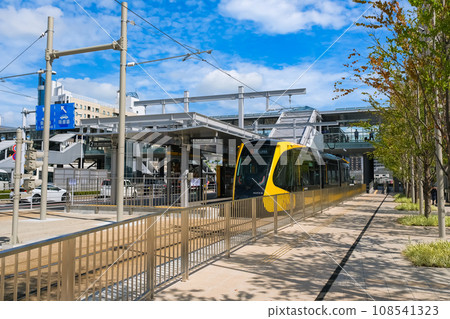 輕軌HU300在栃木縣宇都宮市宇都宮站東口停靠 108541323