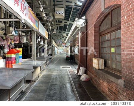 Taipei City, Taiwan - Shilin Night Market during the day Taipei City, Taiwan - Shilin Night Market during the day 108543378