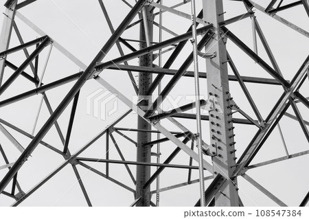 採用鋼塔框架的線路設計 108547384