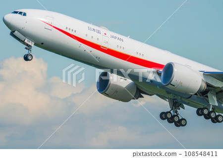 Japanese government plane taking off Japanese government plane taking off 108548411