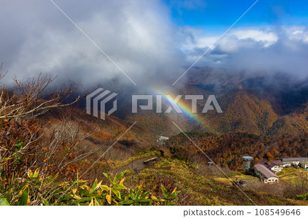 秋葉和彩虹的谷川山 108549646