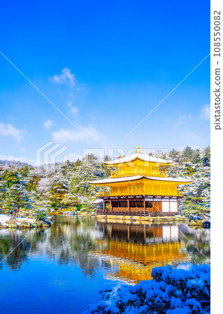 The golden pavilion where the snow was made up The golden pavilion where the snow was made up 108550082
