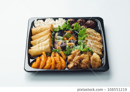 Supermarket side dish Chinese hors d'oeuvre 108551219