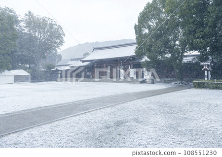 雪天的橛原神社南神門 雪天的橛原神社南神門 108551230