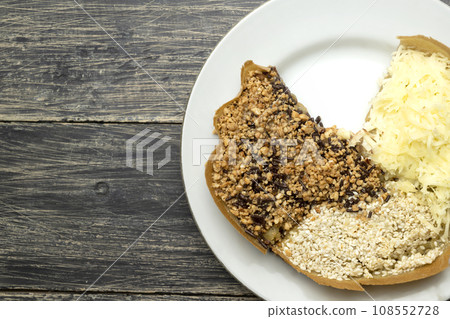 Traditional Indonesia food 108552728