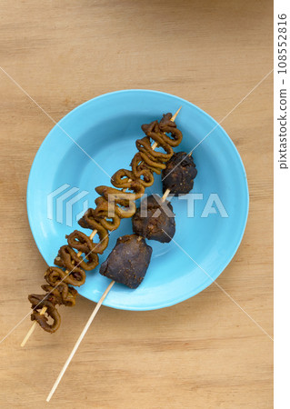 Traditional Indonesia food 108552816