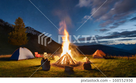 Bonfire at the campsite (AI generated image) Bonfire at the campsite (AI generated image) 108552930