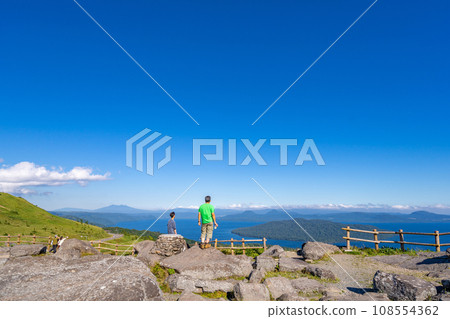 屈斜路湖美幌峠展望台遊客 108554362