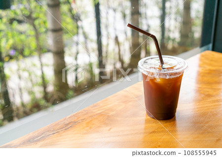 iced americano coffee or long black coffee 108555945