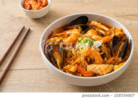 Jjamppong -  Korean Seafood Noodle Soup 108556007