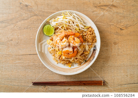 stir-fried noodles with shrimp and sprouts or Pad Thai stir-fried noodles with shrimp and sprouts or Pad Thai 108556284