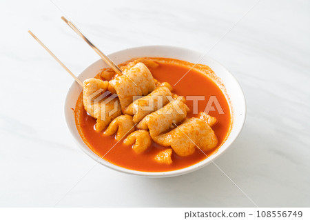 Odeng - Korean fish cake skewer in Korean spicy soup 108556749