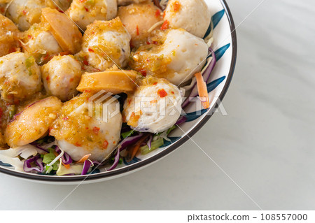 Meatball and fishball spicy salad Meatball and fishball spicy salad 108557000