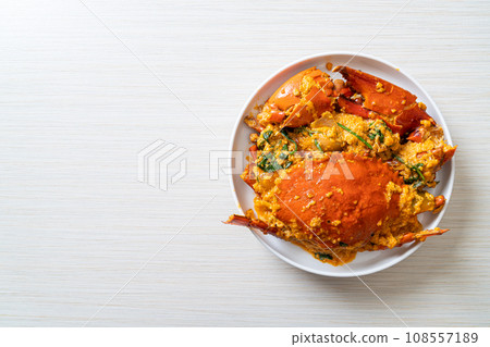Stir Fried Crab with Curry Powder Stir Fried Crab with Curry Powder 108557189