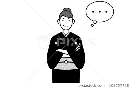 A senior woman in a kimono thinking with her arms folded, at a New Year's shrine visit, a wedding, etc. 108557738