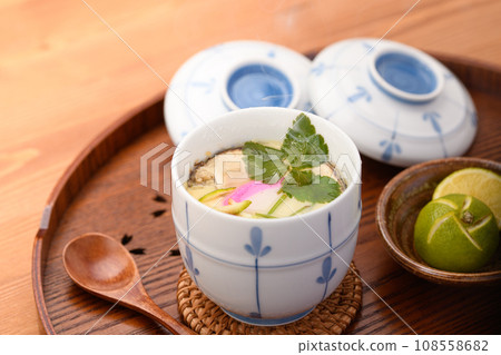 松茸茶碗蒸 108558682