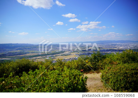 Panoramic view of Kyotanabe City, northern Osaka, and southern Kyoto from Mantoroyama Observation Deck Panoramic view of Kyotanabe City, northern Osaka, and southern Kyoto from Mantoroyama Observation Deck 108559068