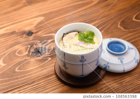 松茸茶碗蒸 108563398