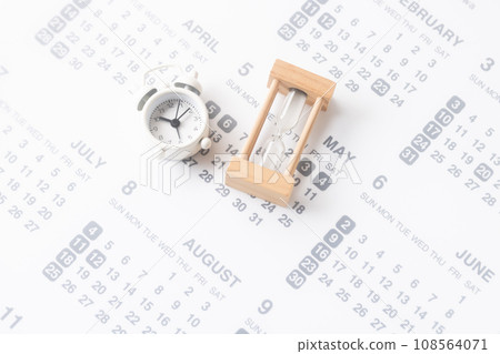 Image of clock, hourglass, calendar Image of clock, hourglass, calendar 108564071