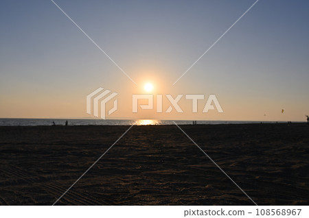 千葉縣富津海岸、房總半島富津市的風景 108568967