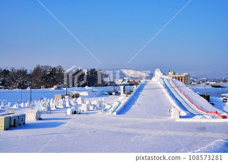 Asahikawa Winter Festival scenery 108573281