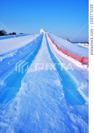 Asahikawa Winter Festival scenery 108573289