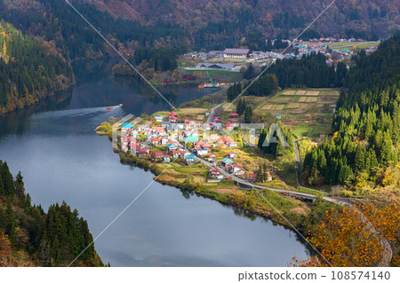 清晨陽光下的太石村 108574140