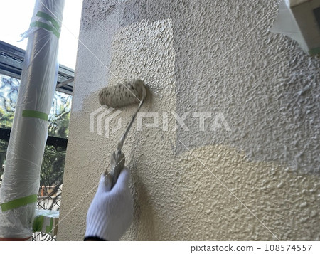 外牆中間漆 108574557