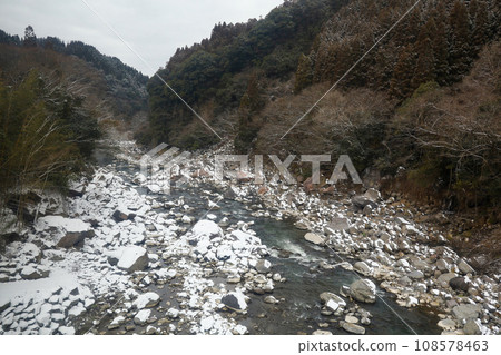 View of landscape Yufuin village in the winter after snow fall View of landscape Yufuin village in the winter after snow fall 108578463