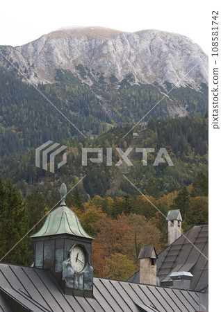 View of Berchtesgaden National Park, Berchtesgaden Alps, Berchtesgadener Land, Bavaria, Germany, Europe 108581742