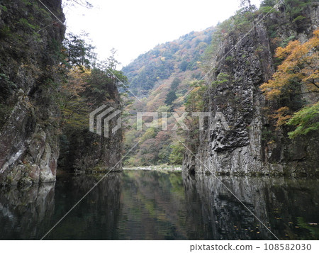 11月的三段峽美景 11月的三段峽美景 108582030