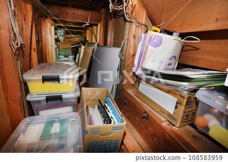 閣樓儲藏室藏身之處 108583959