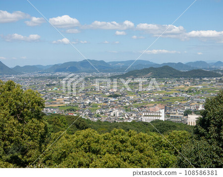 Sanuki Plain seen from Konpira-san in Kagawa 108586381