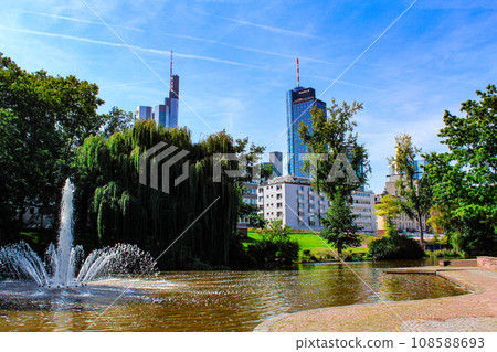 德國法蘭克福公園噴泉 德國法蘭克福公園噴泉 108588693