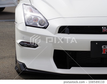 Car image: Front mask of Nissan GT-R 2024 model 108589110