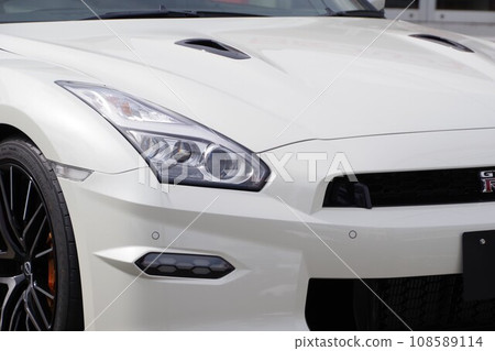 Car image: Front mask of Nissan GT-R 2024 model 108589114