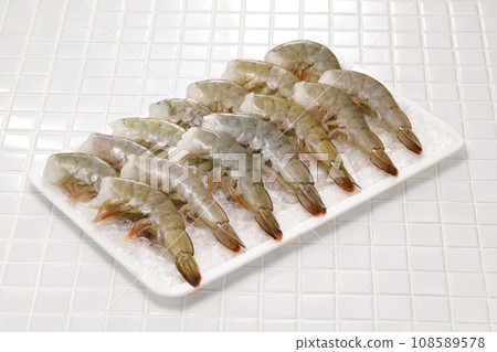 Headless frozen vannamei shrimp Headless frozen vannamei shrimp 108589578