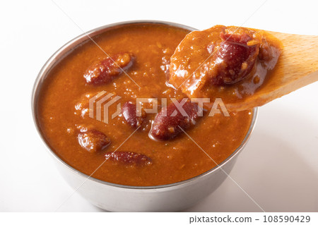 Raj mamasala (green bean curry) Raj mamasala (green bean curry) 108590429