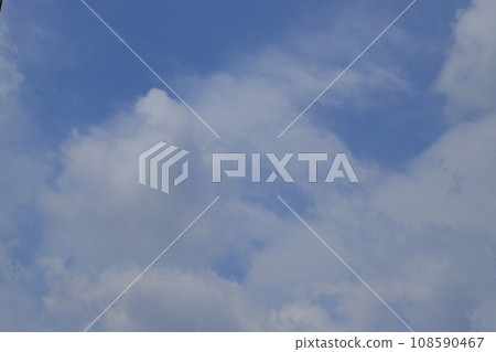藍天和白色雲彩 藍天和白色雲彩 108590467