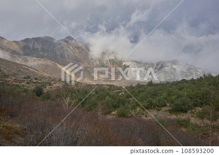深秋從淨土平看到的樂田山 108593200
